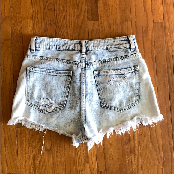 {Bullhead} Mom Shorts - Picture 2 of 5
